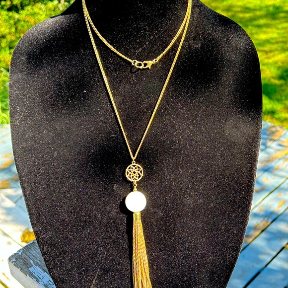 Chain and tassel necklace. - Picture 4 of 5